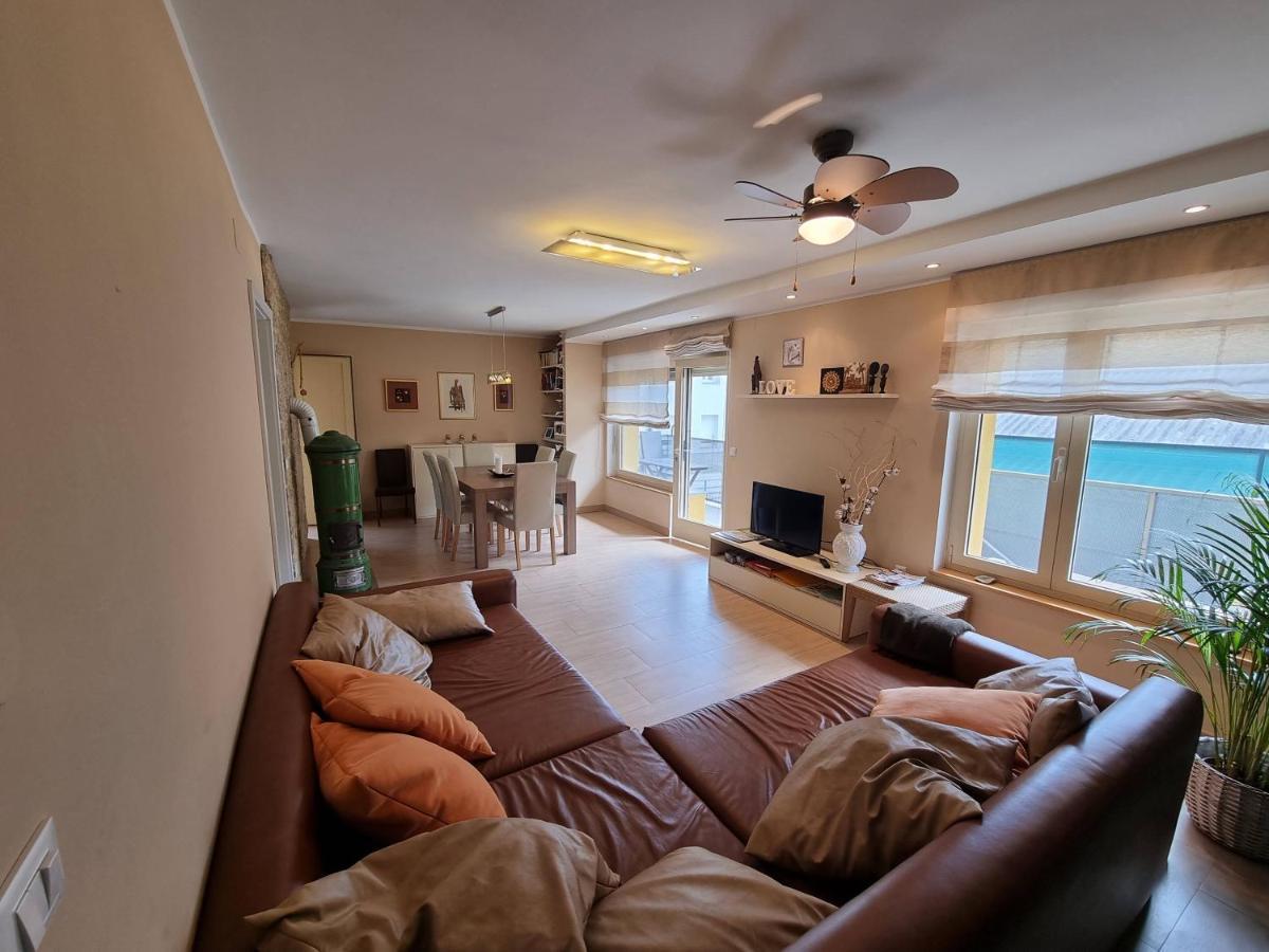 Apartment And Rooms Hisa Sonca โคบาริด ภายนอก รูปภาพ