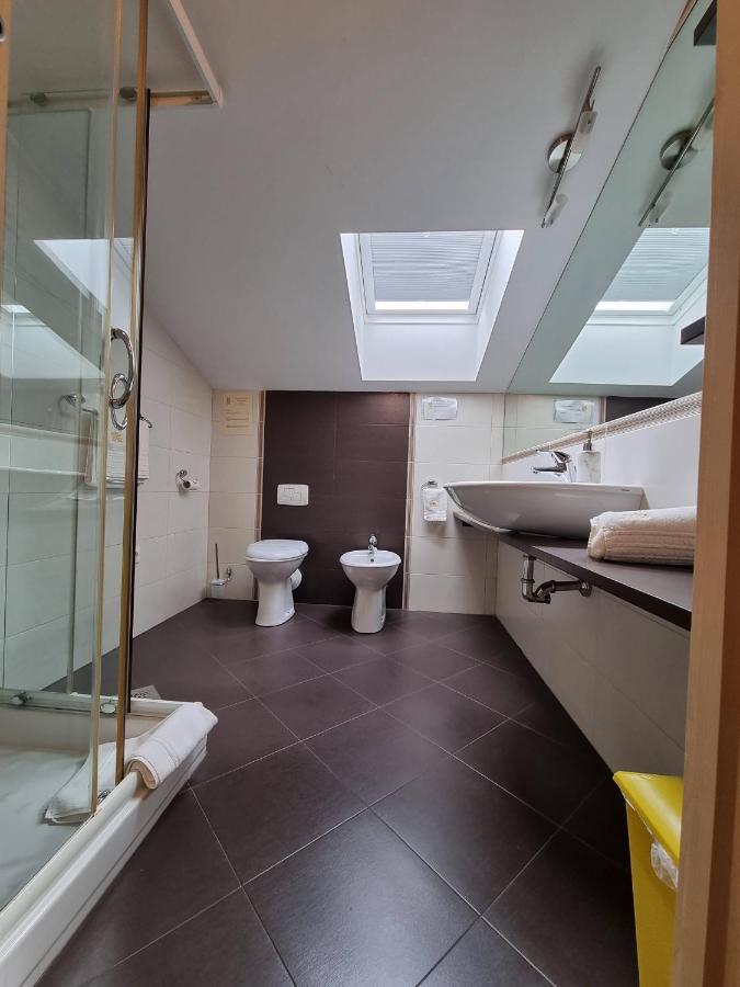 Apartment And Rooms Hisa Sonca โคบาริด ภายนอก รูปภาพ