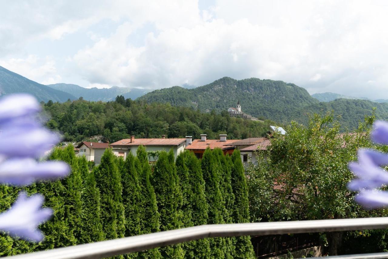 Apartment And Rooms Hisa Sonca โคบาริด ภายนอก รูปภาพ