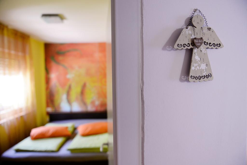 Apartment And Rooms Hisa Sonca โคบาริด ห้อง รูปภาพ